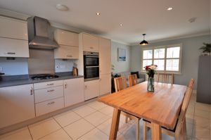 KITCHEN / DINING ROOM- click for photo gallery